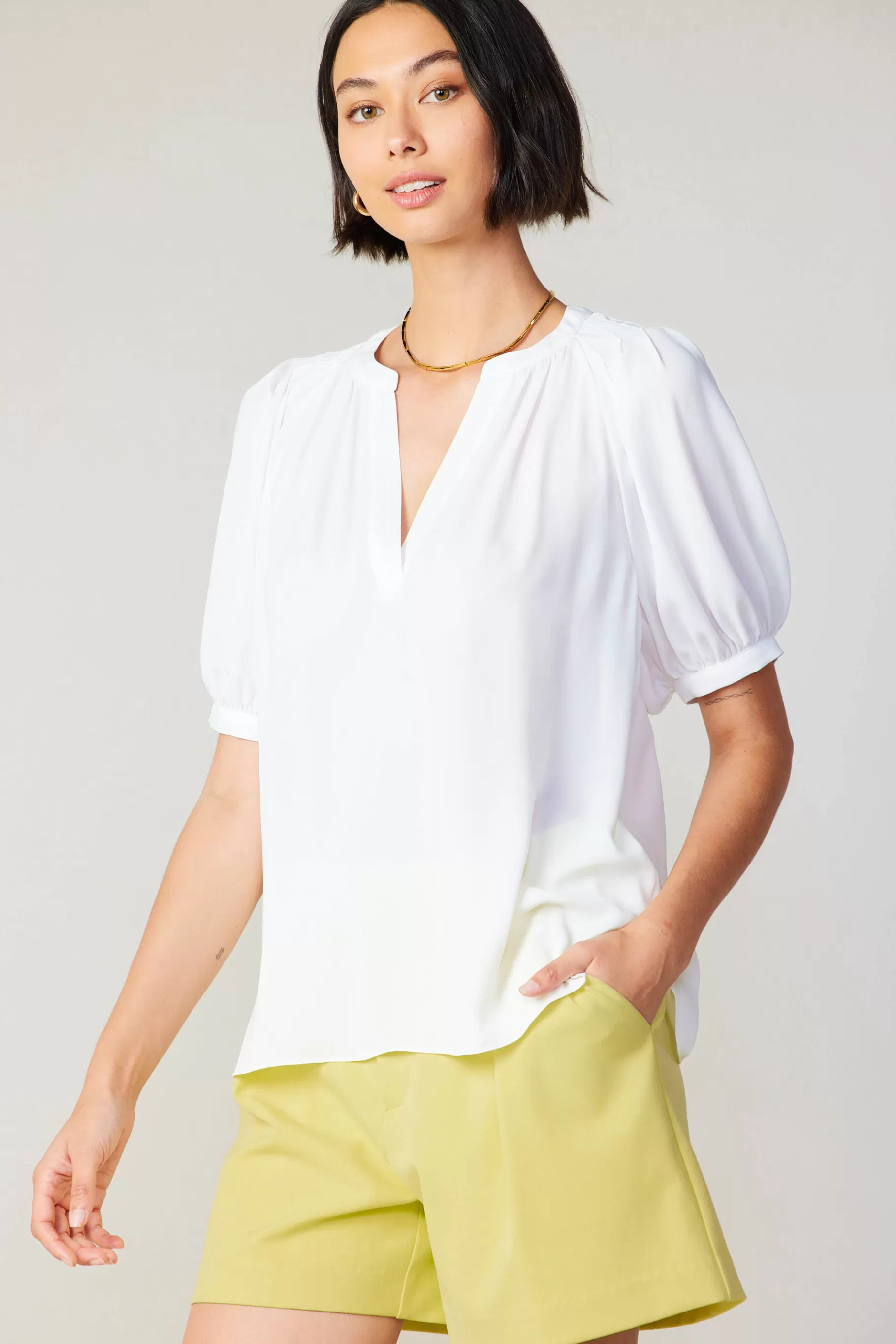 Current Air Short Sleeve Tops>Classic V Neck Blouse WHITE