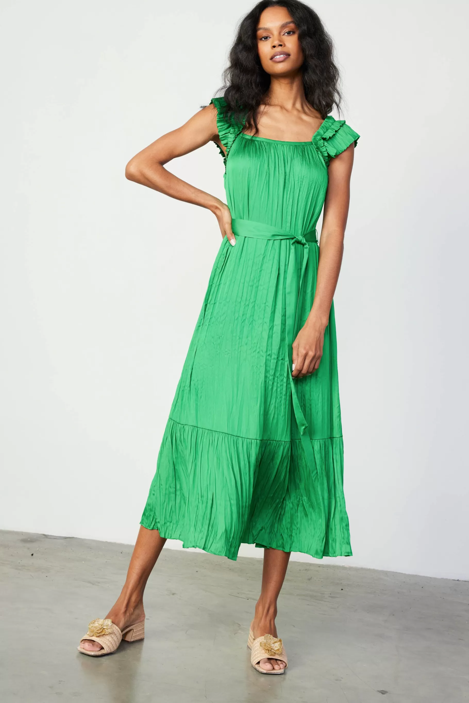 Current Air Midi Dresses>Crinkled Ruffled Shoulder Midi Dress DEEPSPRINGGREEN