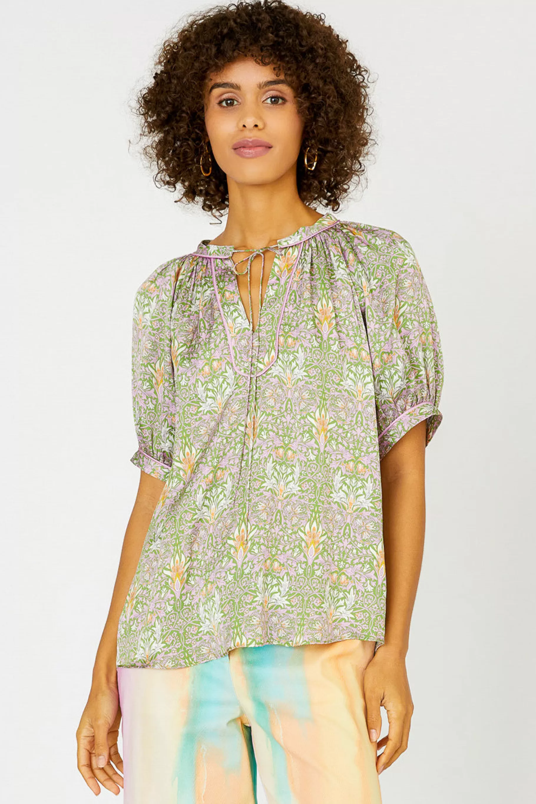 Current Air Short Sleeve Tops>Floral Nouveau Split Neck Blouse GREENPINK