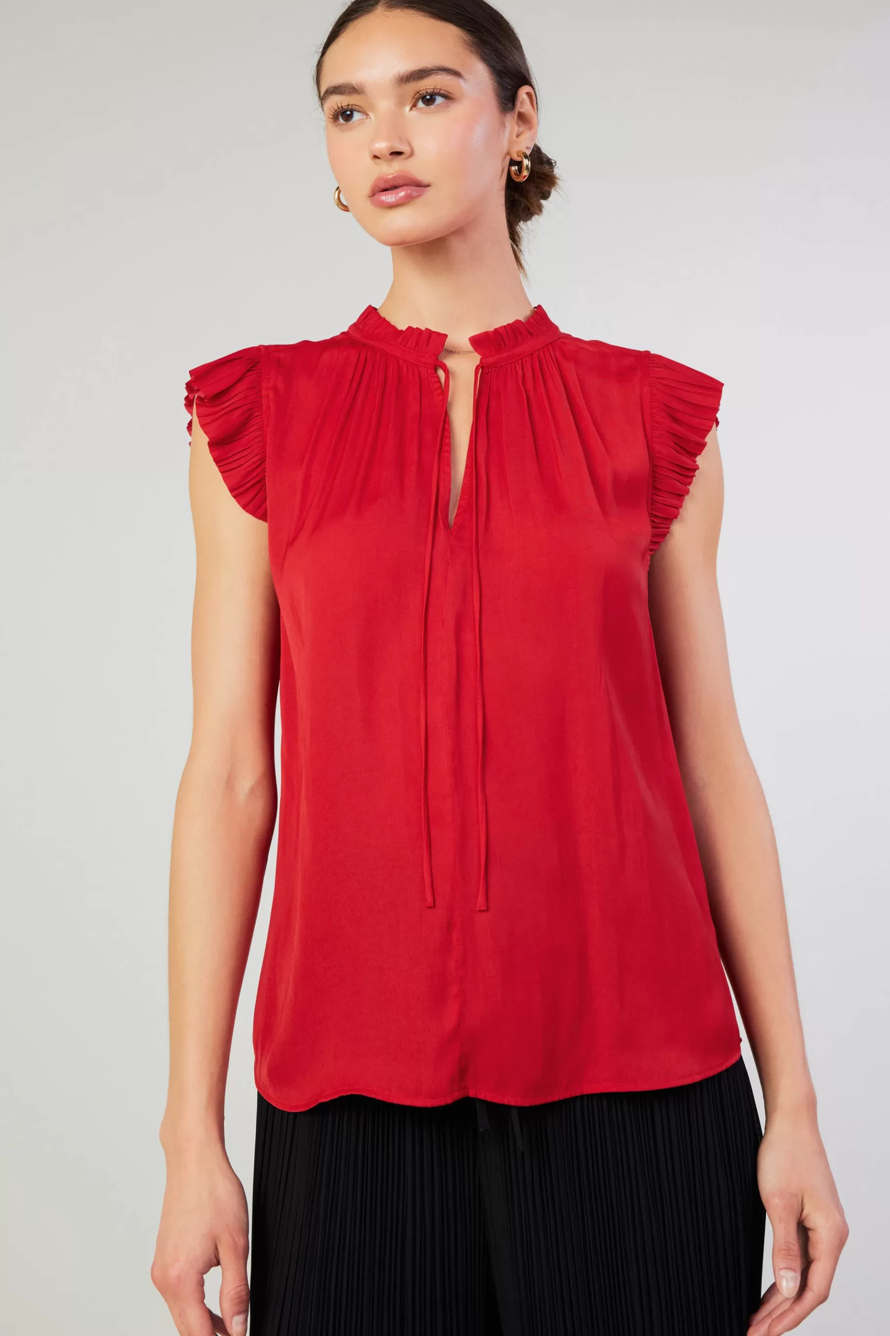 Current Air Short Sleeve Tops>Margot Pleated Blouse RED